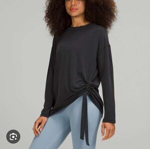 Lululemon side cinch long sleeve crew top
